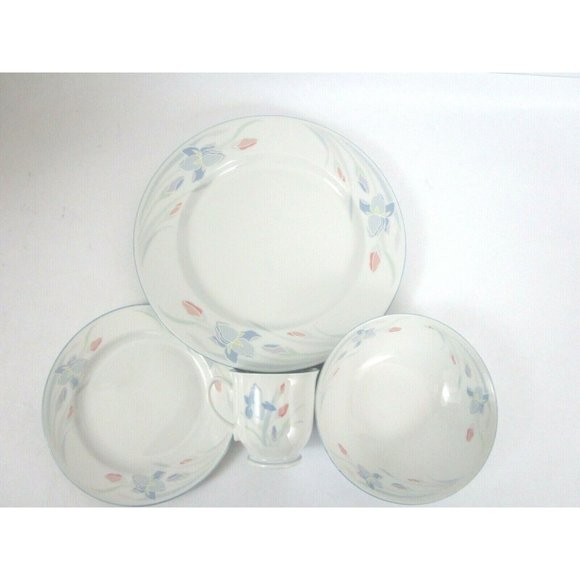 Iris Pattern Dinner Place Setting 4 Pieces Plate Bowl Cup Fresh Flowers by Excel - Picture 1 of 9